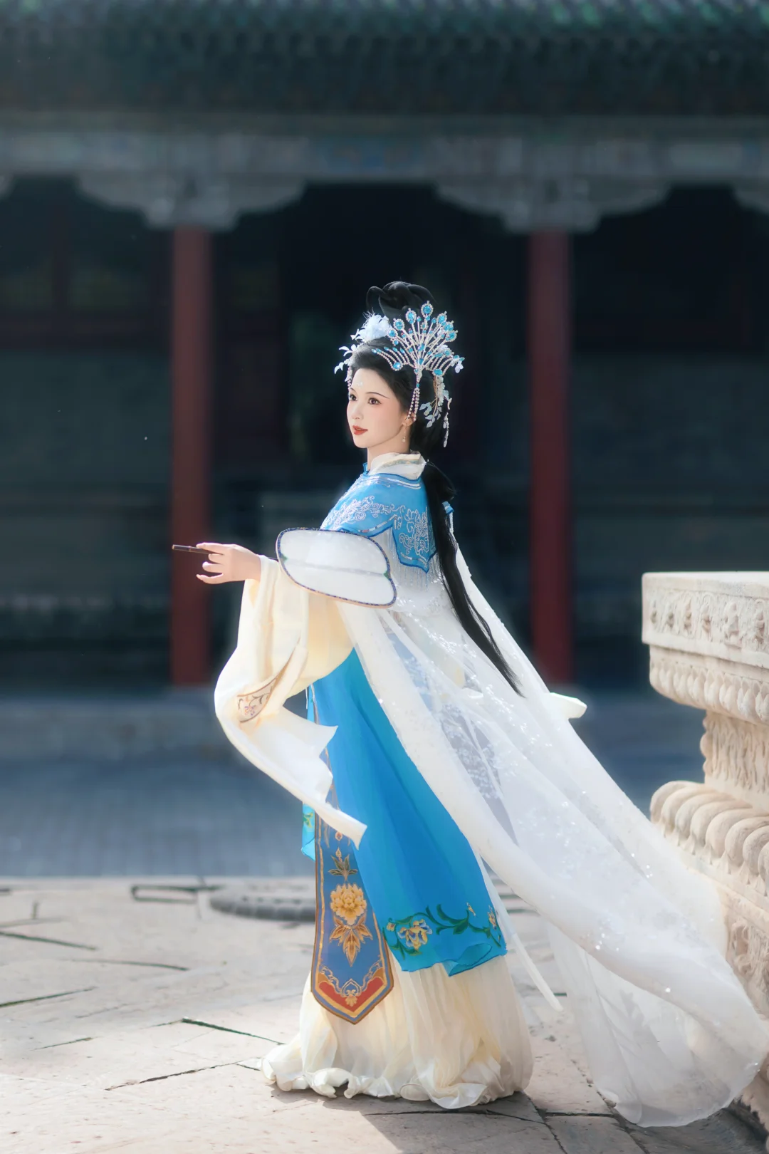 小时候还不觉得这种妆造有多美……