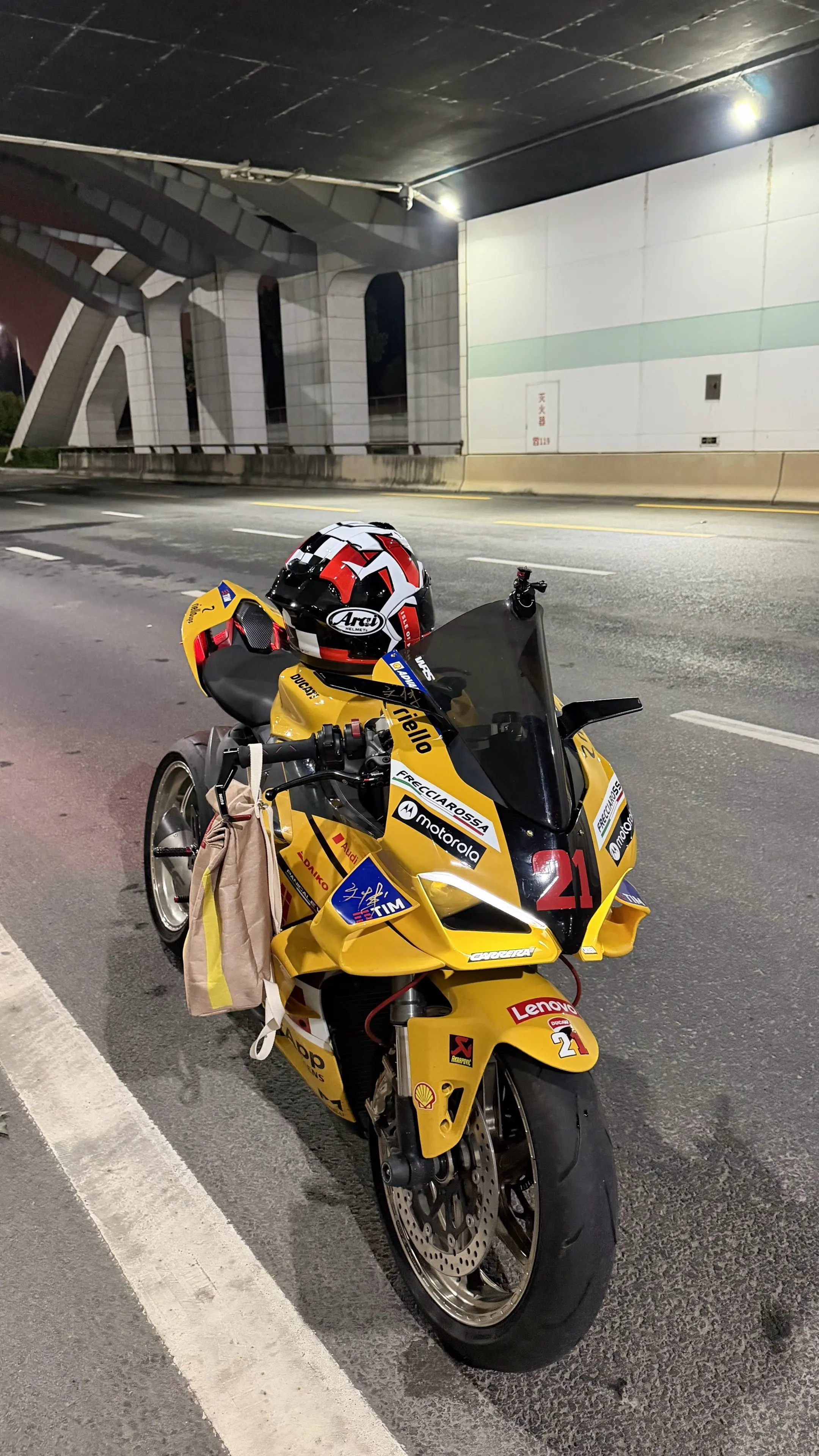 干什么都一个人会不会太自由了