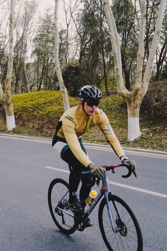 我说 中山陵有一万个人