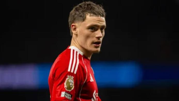 伊萨克受伤，他或成红军最大变量？本赛季，利物浦各条战线三师败绩，阿森纳各条战线高