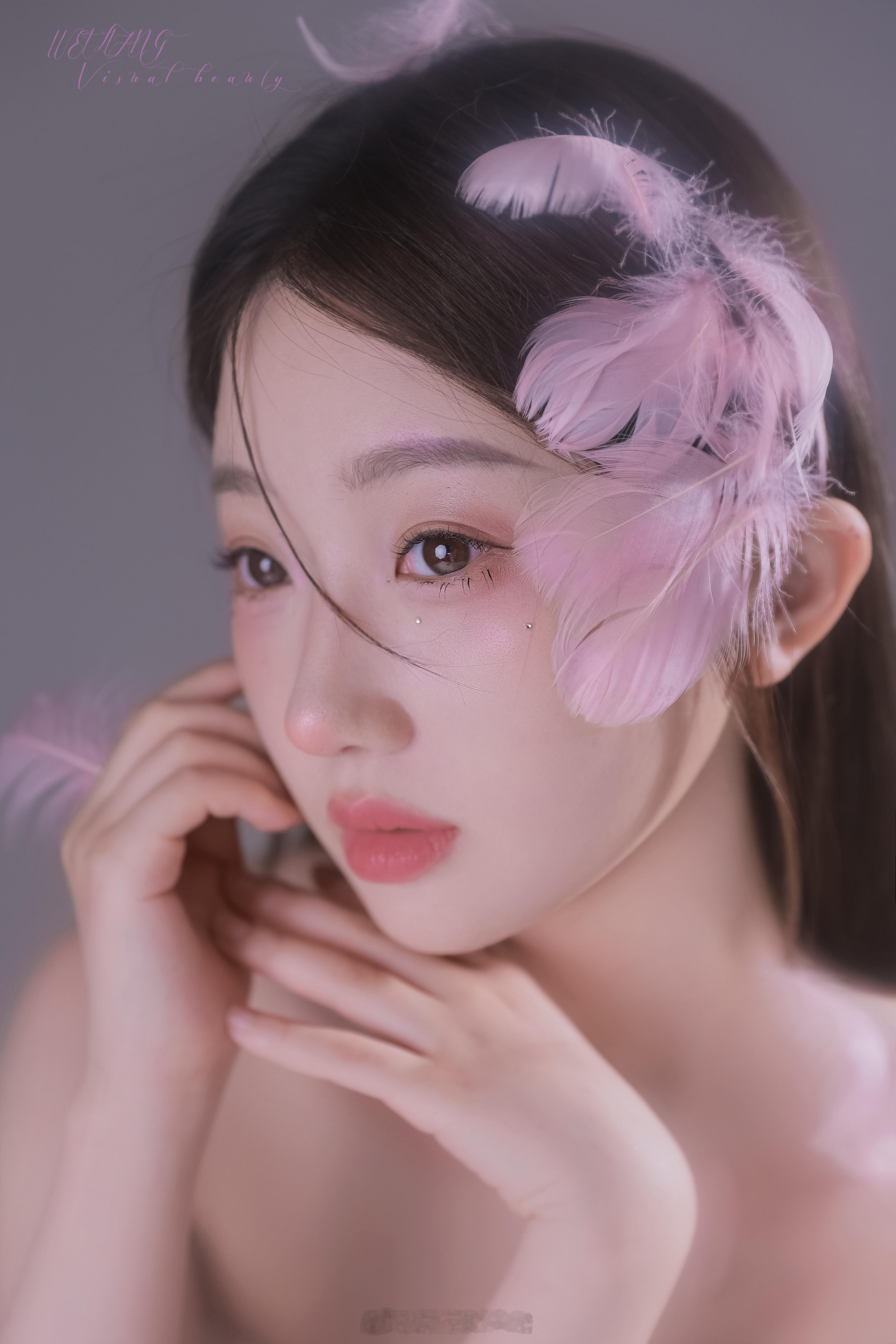 #微凉时光馆##西安约拍[超话]##肖像摄影# 走进她的梦里🪶 ​​​