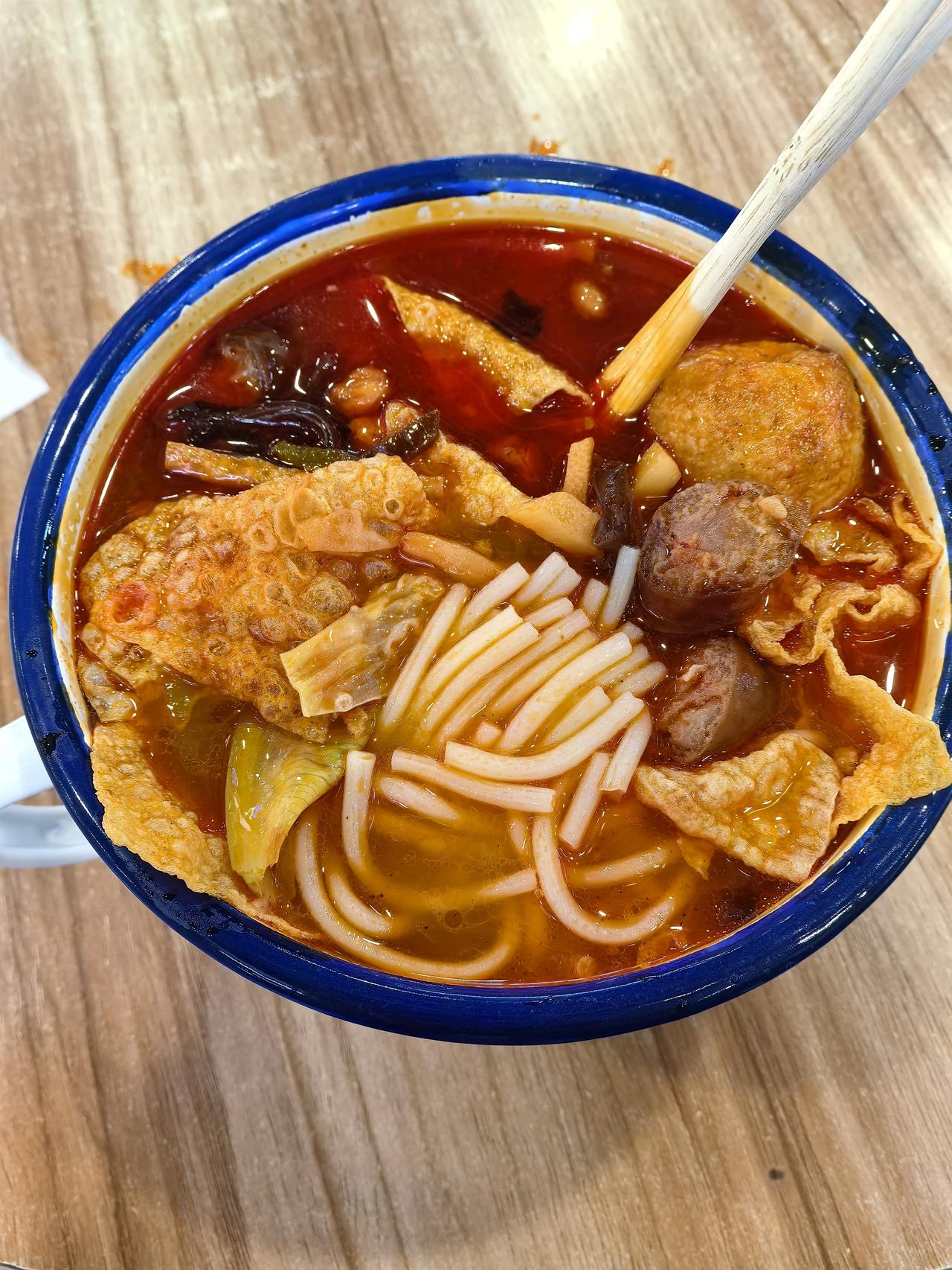 螺蛳粉的记忆！

我的姑妈70年代末嫁到了广西柳州，姑妈每年都会回来探亲。

小