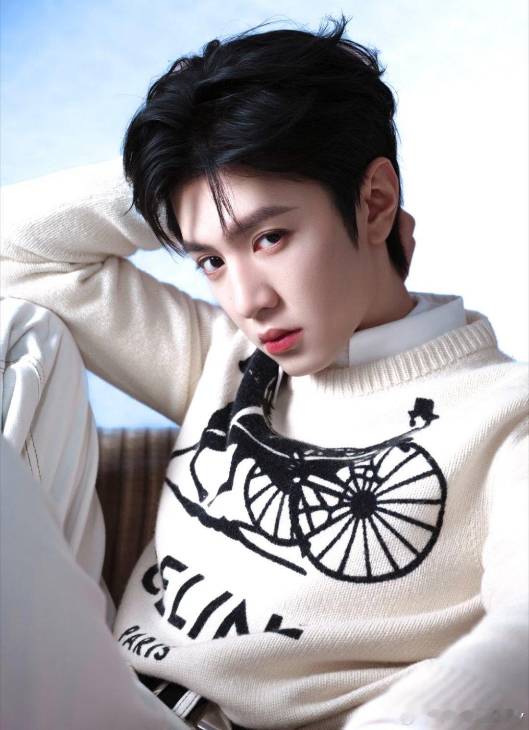 陈哲远真的很🔥，随便一句话阅读就破140w，果然路人都是挑帅的喜欢，离开粉圈各