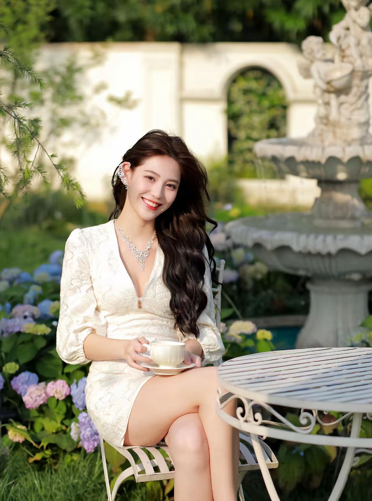 女孩子怎么穿搭既时尚又好看?