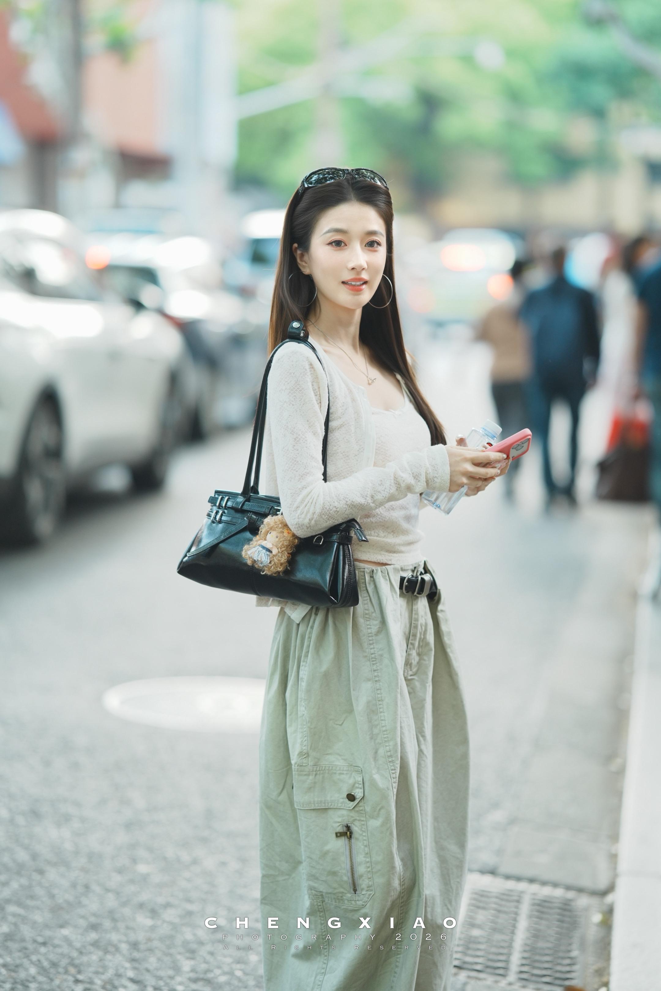 一眼就很舒服的女生。