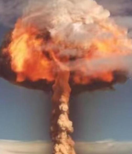 日本右翼对中国发出警告！一旦中国动用“核武器”对日本本土实施打击，那么等着中国的