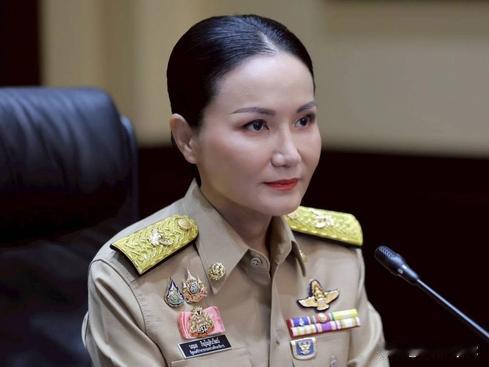 这年头，无人机真是越来越勤快了，勤快到连别人家的院子都敢随便进。这种事，一次两次