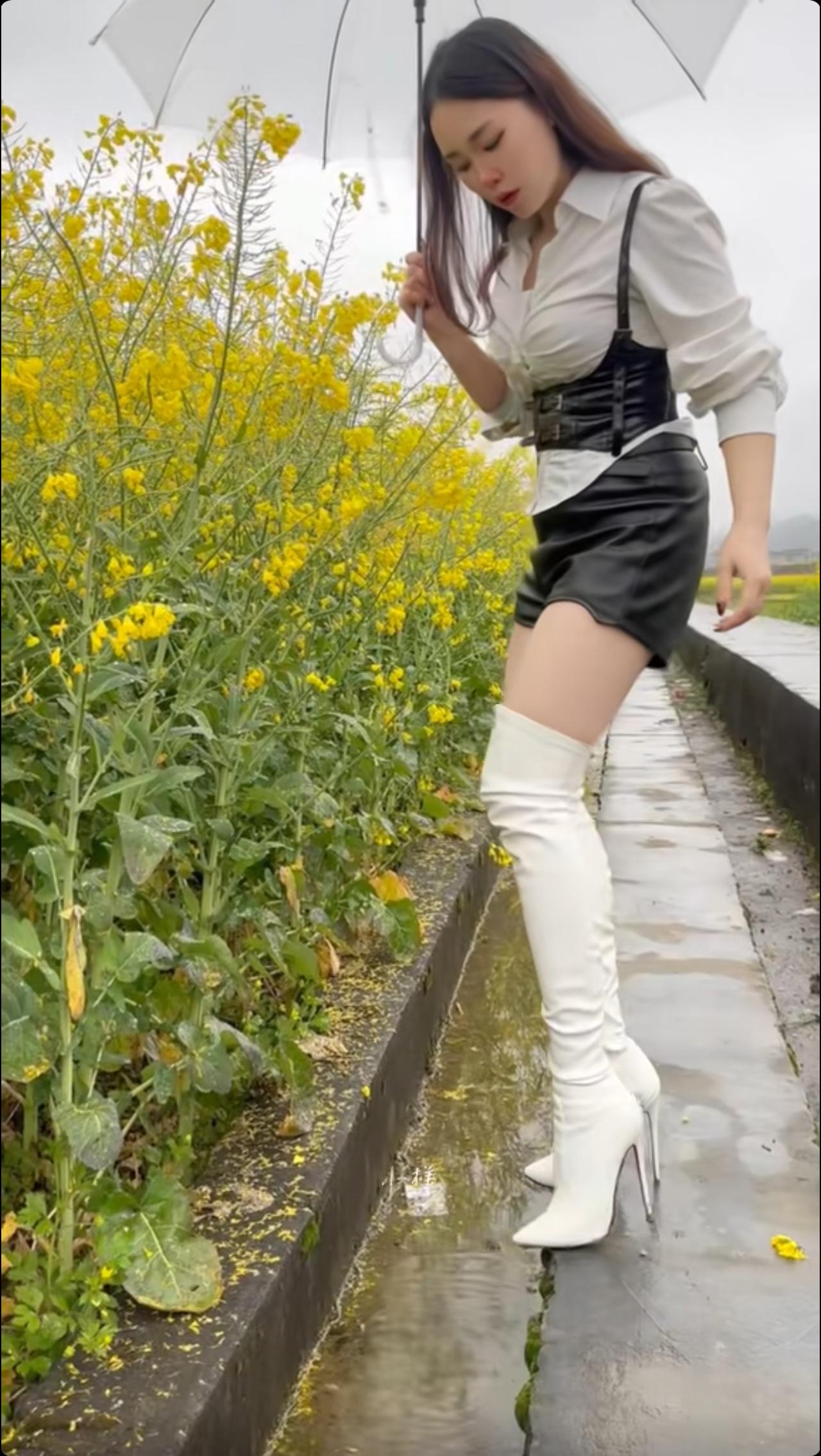 食物链顶端之愿意给女神擦皮鞋吗？