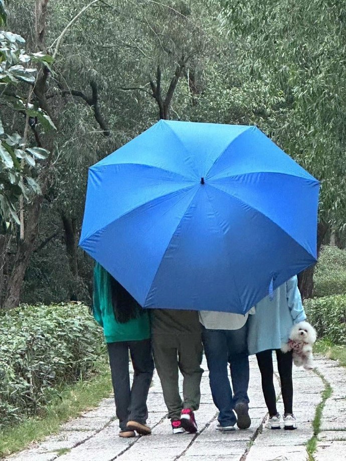 一家人最重要的就是要齐齐整整