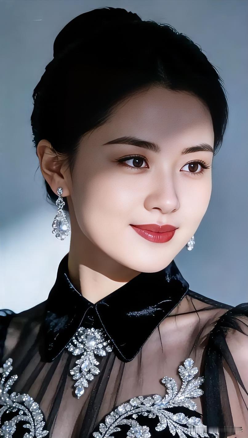 人情不必强融，舒服便是归途，无论是什么关系都要懂得保持和谐的距离关系，人情冷暖本