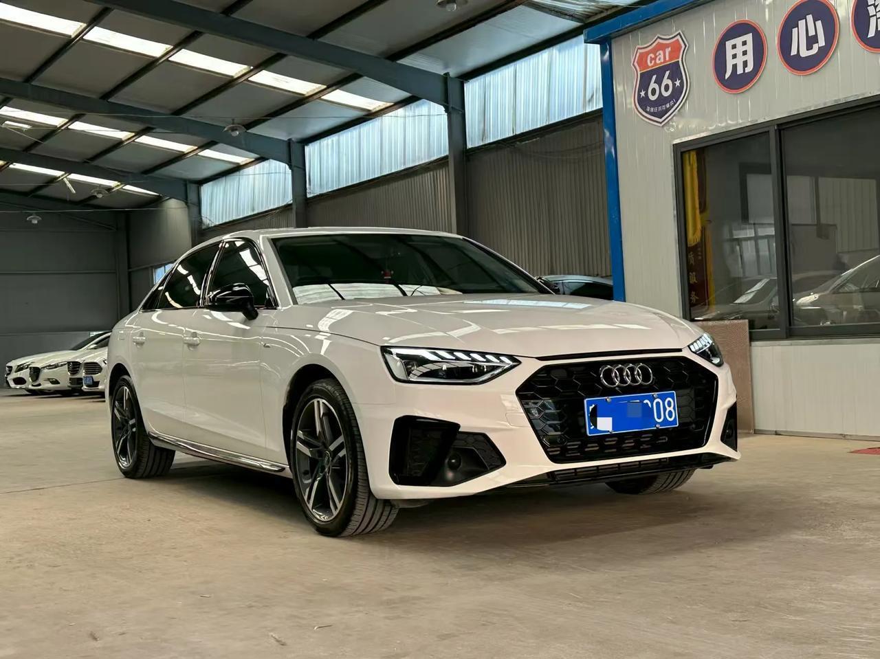 给保定兄弟淘的22款奥迪A4L40豪华，交车[玫瑰]
3万多公里，原车漆，一手车