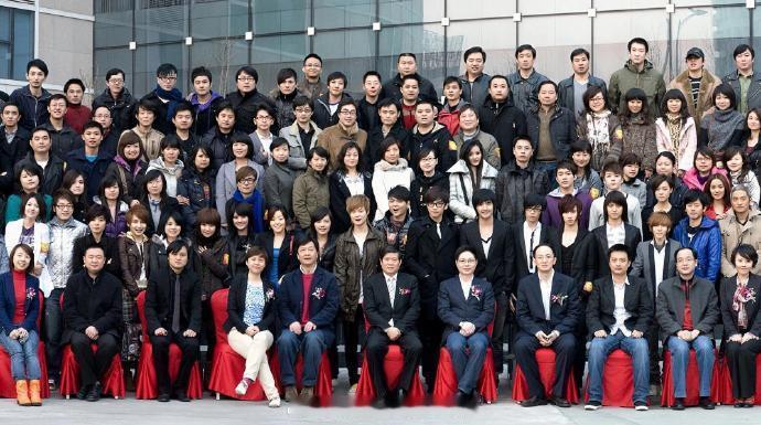 李宇春、张杰、0713再就业等当年天娱全家福！看看古早时期扮相的珍贵照片！不打扮