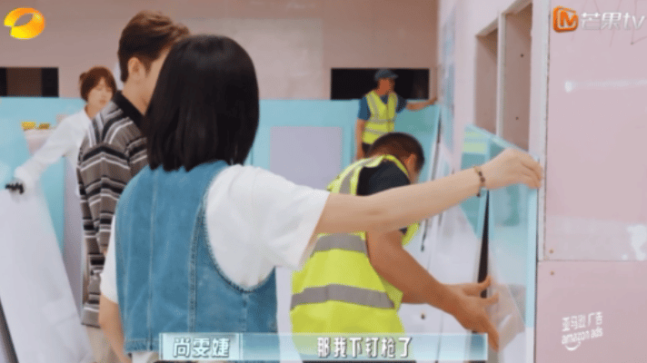 尚雯婕完全不听导演组的 尚雯婕简直是“叛逆少女”本人！导演越拦她越要试，气钉枪上
