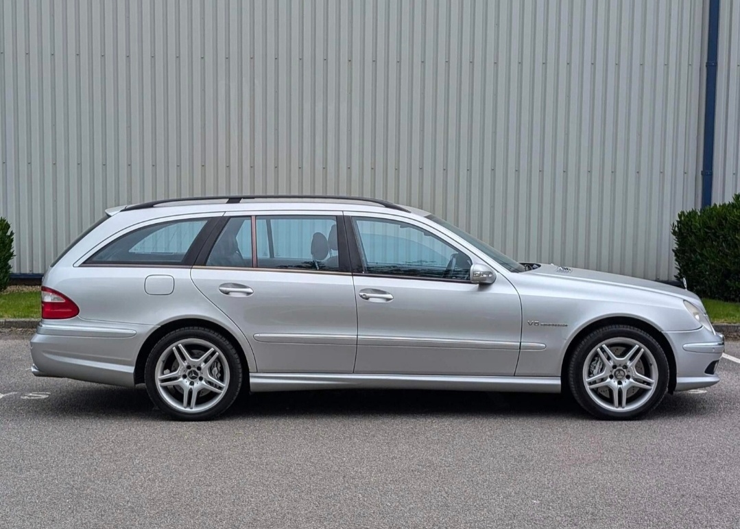 看中一辆E55旅行，价格很美丽，里程数贼高，明儿去看车