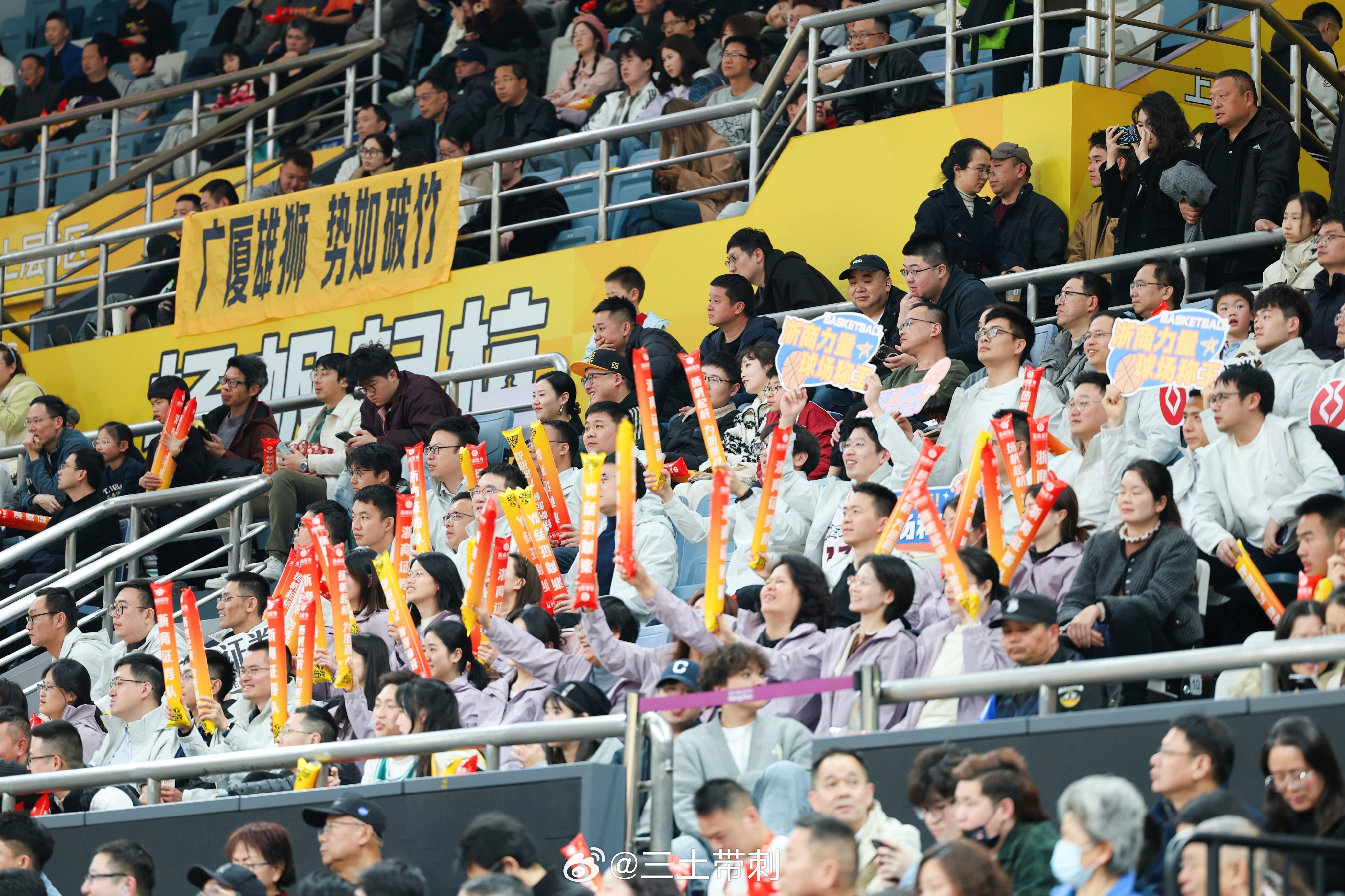 浙商证券男篮 拿了冠军吸引新的赞助商，职业体育不变的真理，对于浙江广厦来说，本赛
