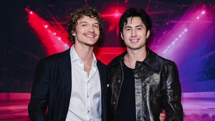 巅峰对决双男主合体金球奖巅峰对决双男主确认出席金球奖 外媒消息，《巅峰对决》两位