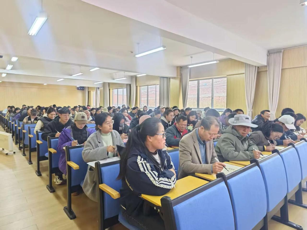 雪落新都桥，心暖亦如歌

2025年11月1日，星期六。新都桥的清晨，是被一种极