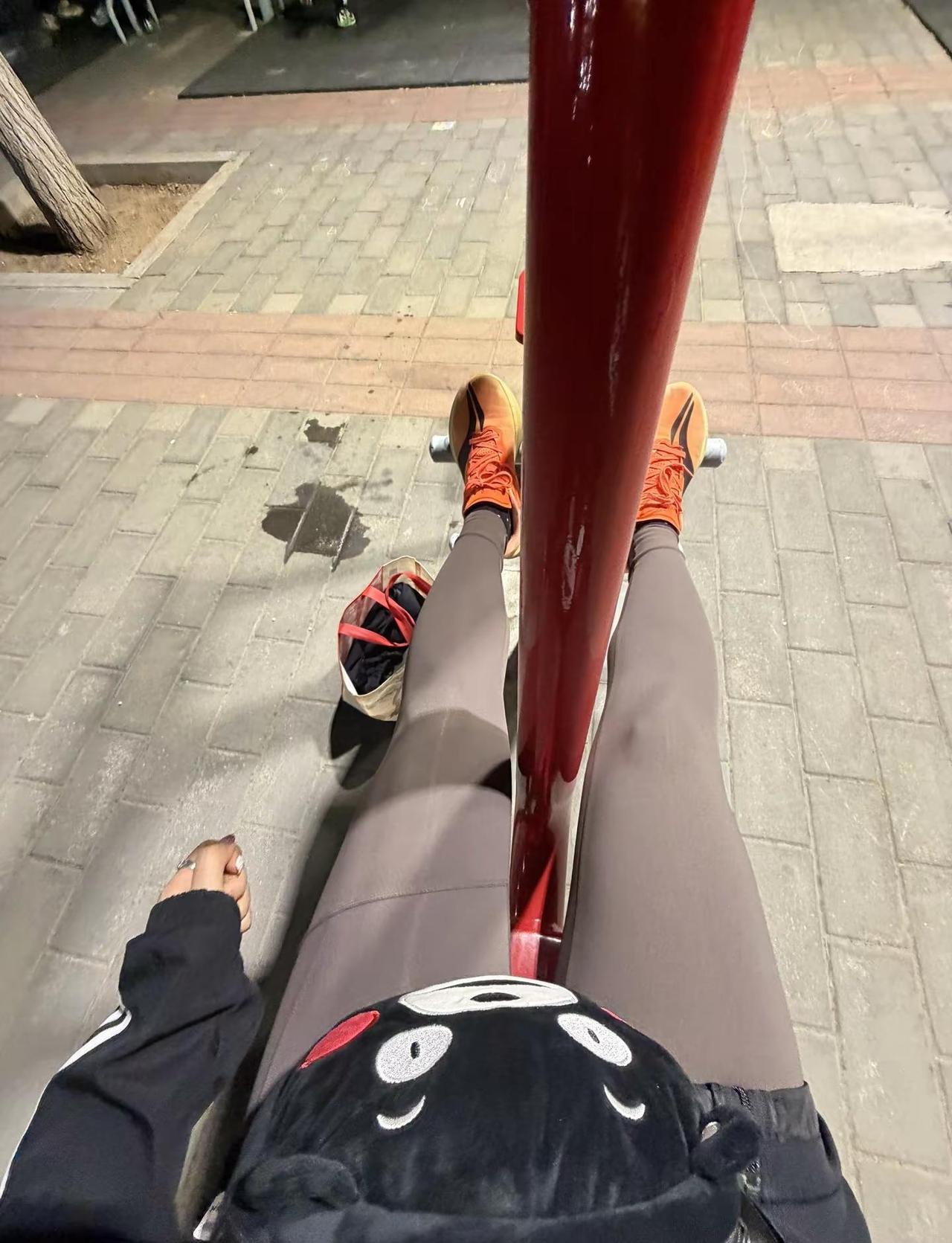 动词晚风很温柔 adidas甜酷风