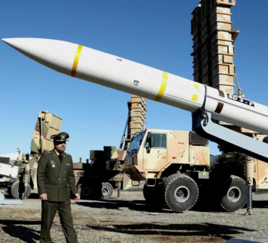 中东这边又闹大动静了，伊朗连着搞出两场大动作，对内揪出藏着的间谍彻底清理，对外对