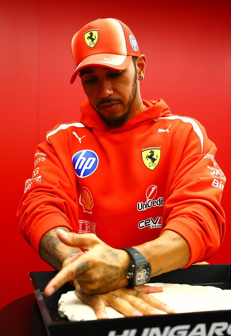 F1 为庆祝匈牙利大奖赛举办40周年，亨格罗林赛道正式公布了各个弯角的新名字，其