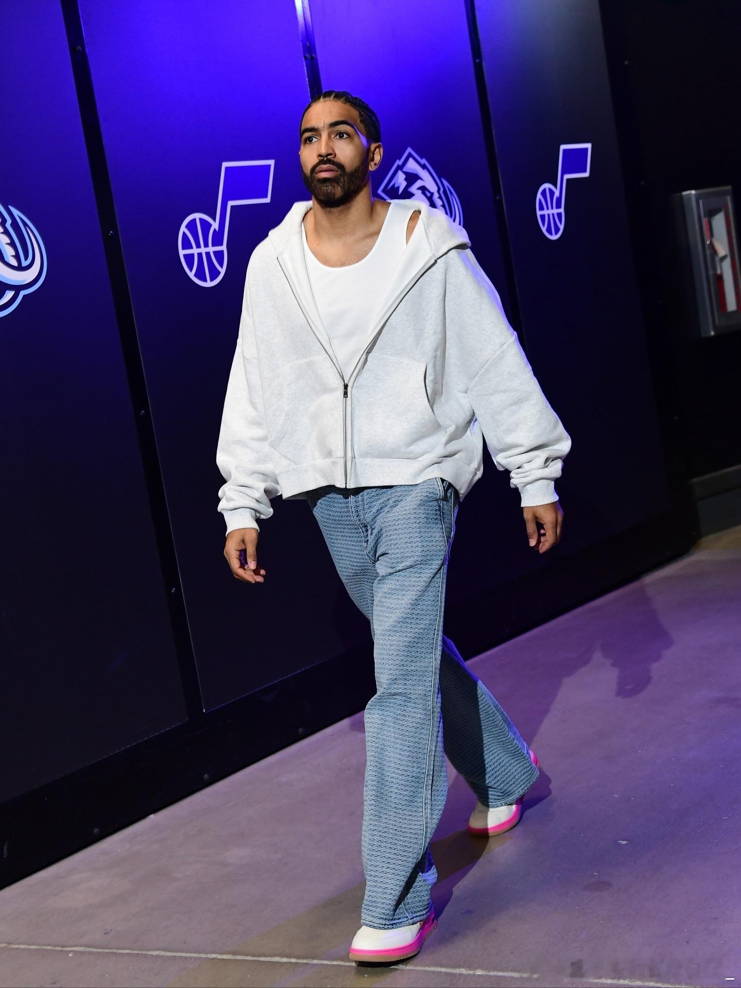 文森特更新ins：“16/82”