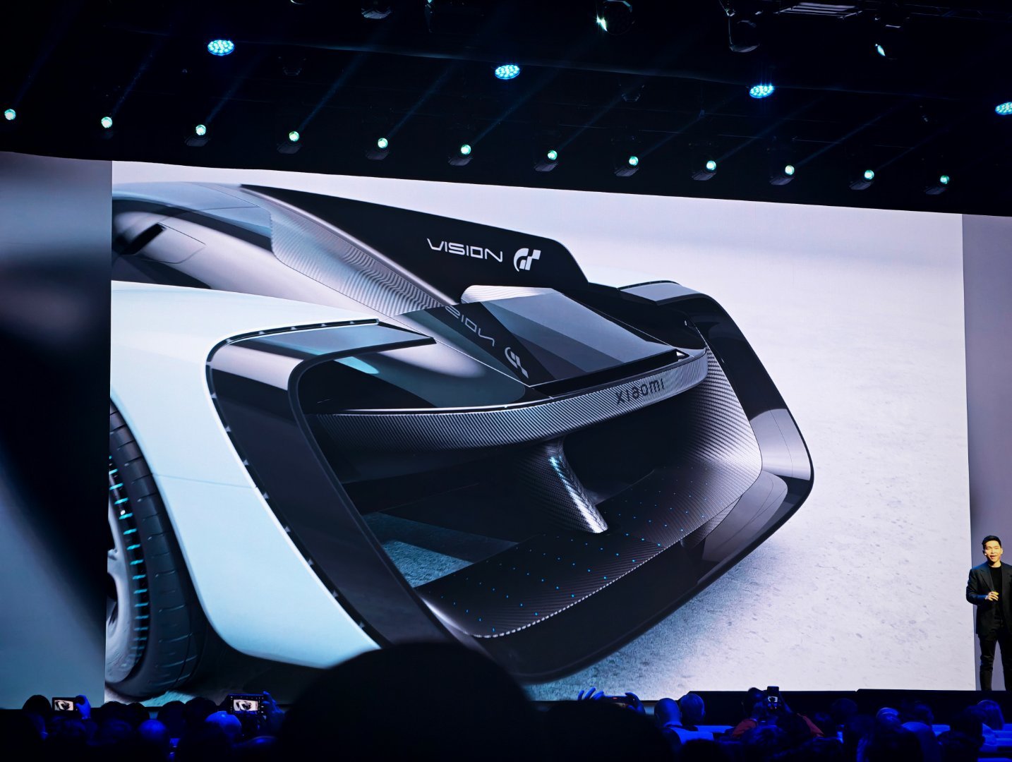 小米 双门超级跑车来了小米 VISION GTmwc2026 西班牙·巴塞罗那