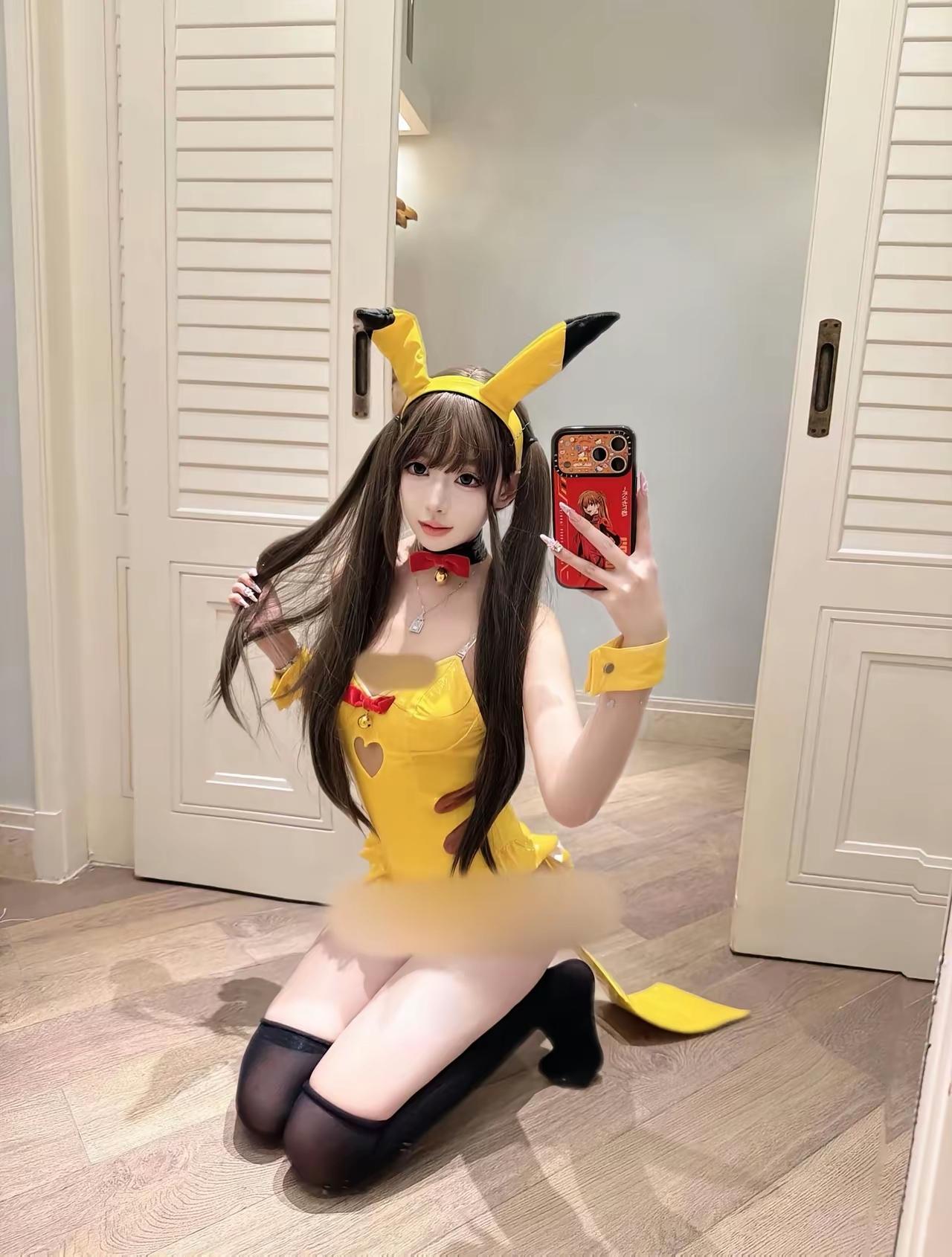 皮卡丘女孩，可爱到爆！💖📸