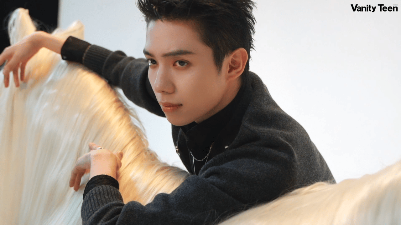 罗一舟 早期留子味少爷回国追妻文学，我还能再嗑一百年！罗一舟这波复古风，简直就是