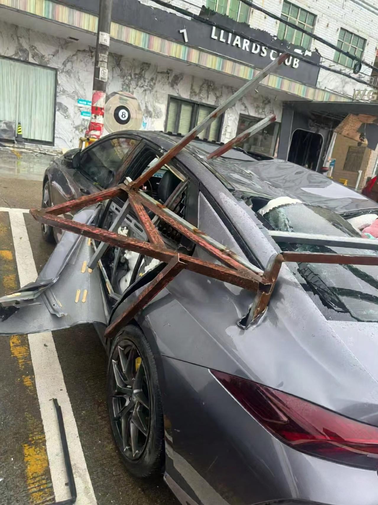 这台风真的是猛了