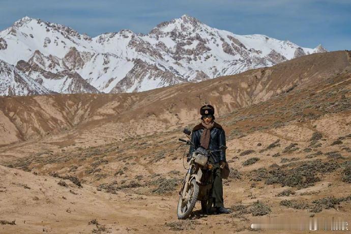 杨紫新剧开播长文杨紫长文宣传生命树开播杨紫的《生命树》开播，她发长文宣传，以白菊