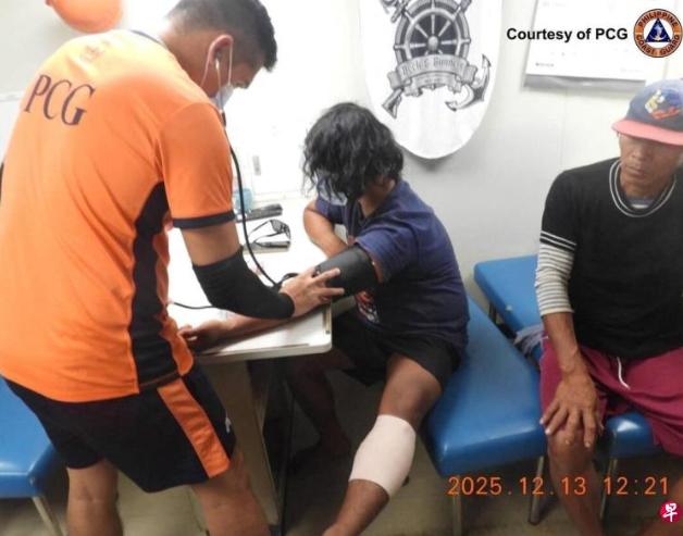 中国海警动真格了，菲律宾声称三人受伤，两艘船只严重损坏
12月13日菲律宾海岸警