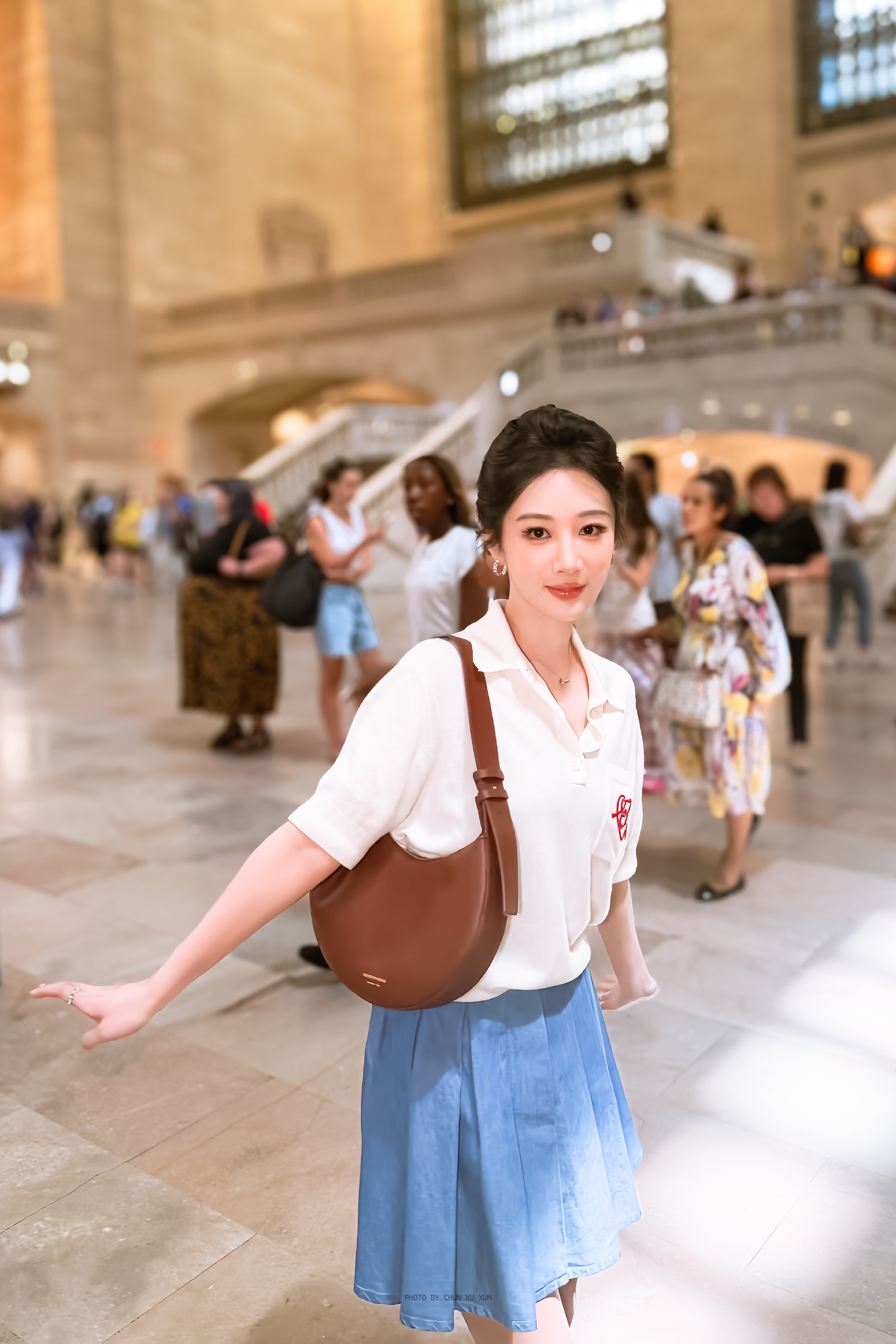 杨紫  yz杨紫董竹君 yz杨紫玉兰花开君再来 愿你如阳光般明媚，如花朵般绽放；