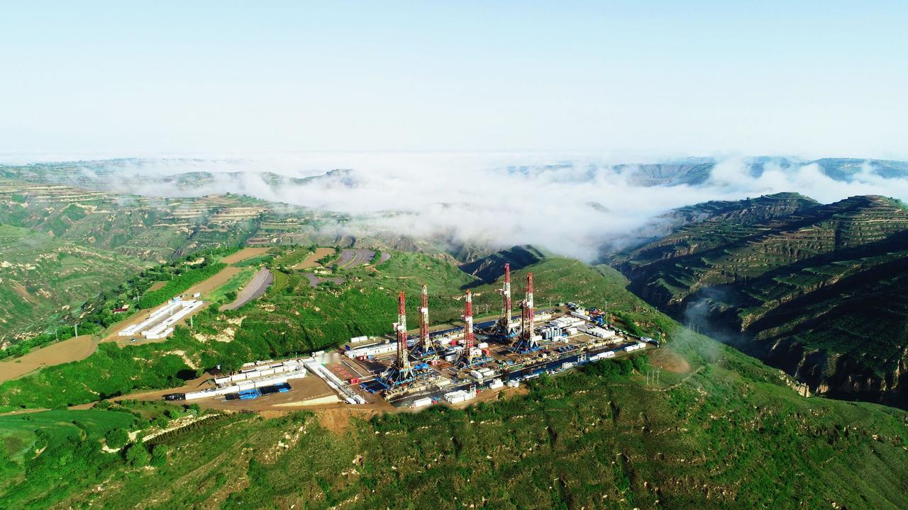 是的，目的是企业的健康发展。可是，怎么做才能达到这个目的呢？是死板地背诵理念，还