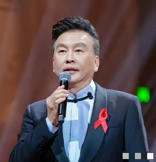 娱乐圈，曝出大瓜！
​​4月8日，娱乐圈一整天都静悄悄，没想到下午时分，突然传来