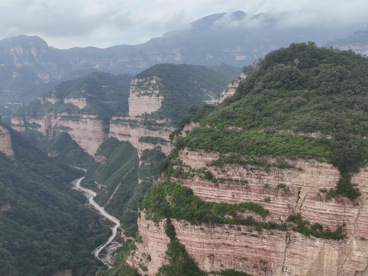 | 邢台大峡谷，冒险与自然的完美交融！

想要一场既刺激又难忘的旅行？邢台大峡谷