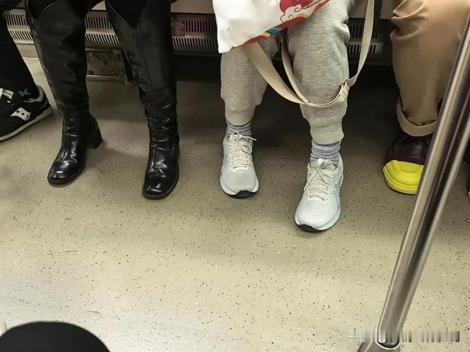 罚金和刑期，到底有没有关系？

很多家属看到判决书上的高额罚金，第一反应是恐慌，