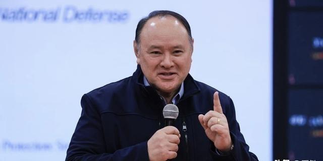6月28日，马尼拉方面再度将视线转向北京。菲律宾国防部长特奥多罗在公开场合作出表