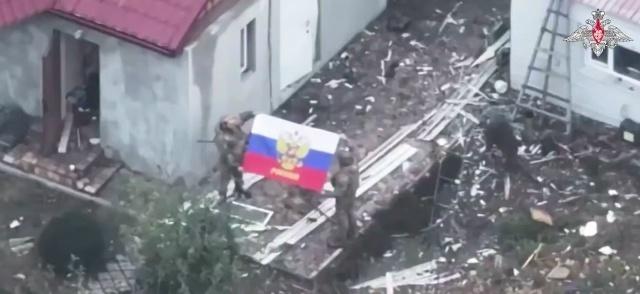 又拿地了！俄罗斯军队解放的里夫诺皮利亚定居点。