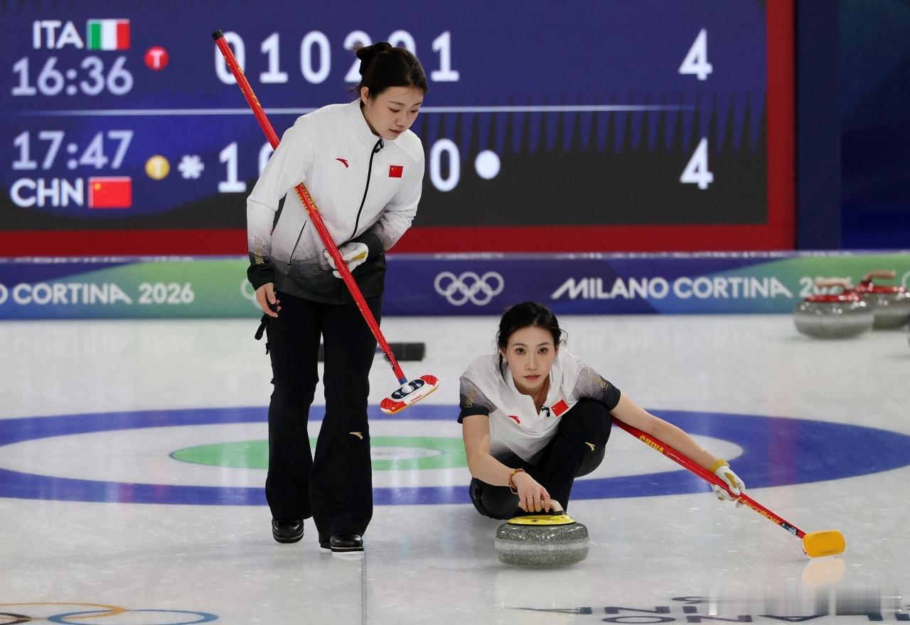 中国队本场比赛阵容为王芮、韩雨、董子齐、姜嘉怡￼。在第八局被对手拿到3分、最后一