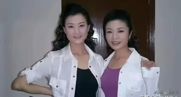 著名的女高音歌唱家，宋祖英，李丹阳，相聚一起，留影！