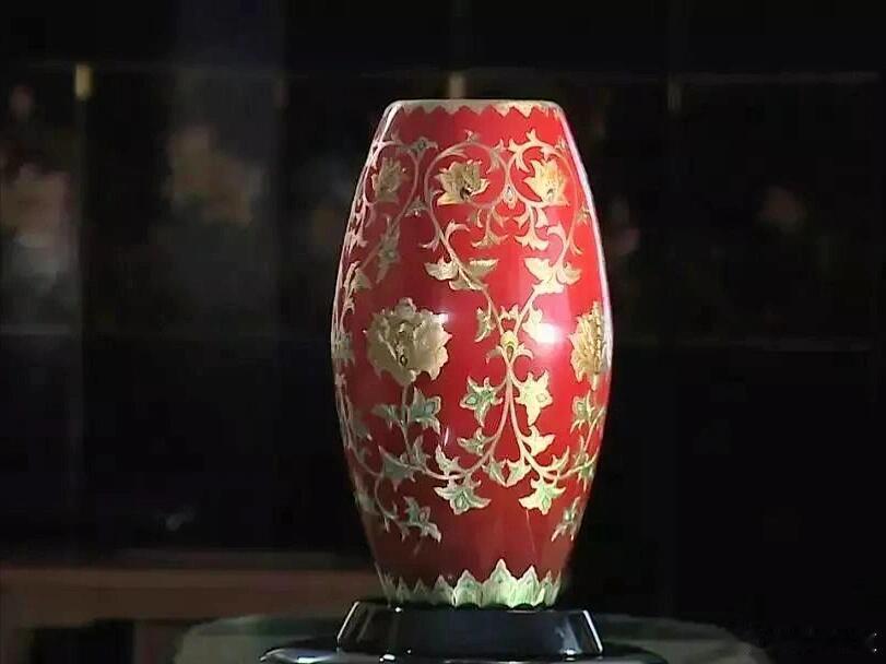 传统手工艺 雕镌知器，百伎千工成都漆艺是世界上最早的漆艺之一，2006年，列入第