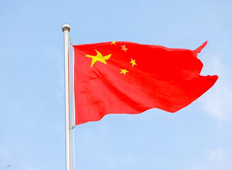 力推全面私有化，还图谋瓦解我国现行政治制度体系，说白了，就是打着经济改革的旗号，