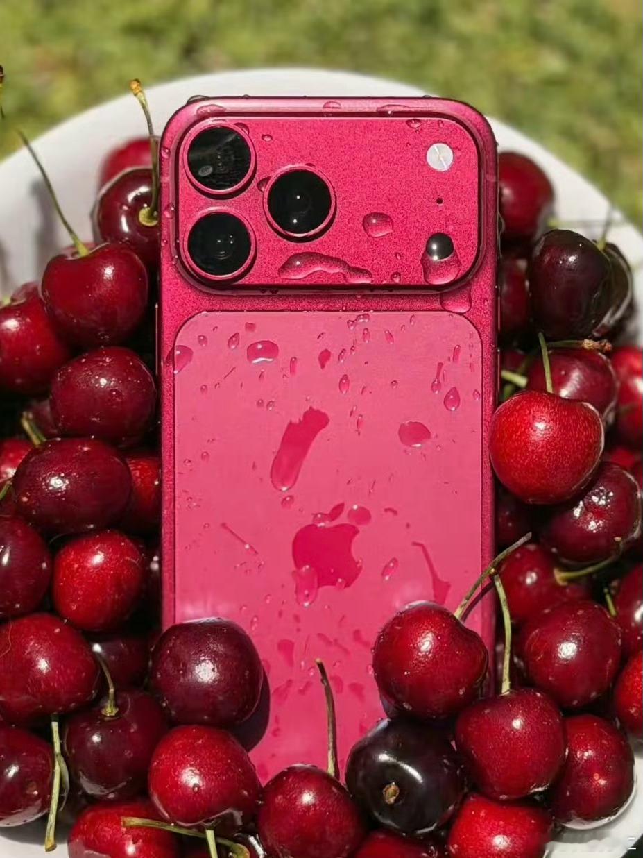 【iPhone 18 Pro配色实锤？樱桃红新色来了】今年因为有泄漏文件，iPh