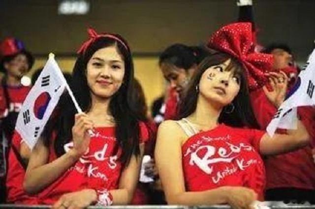 凤凰新闻【亚洲第一桃色大国：韩国风俗业越扫越黄，每年嫖资达200亿美元】韩国人在