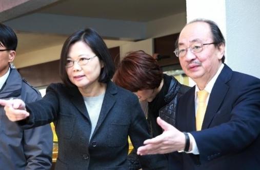 万万没想到，潜伏大陆捞金的台独家族，远远不止一个，台名嘴赵少康曝出还有不少民进党