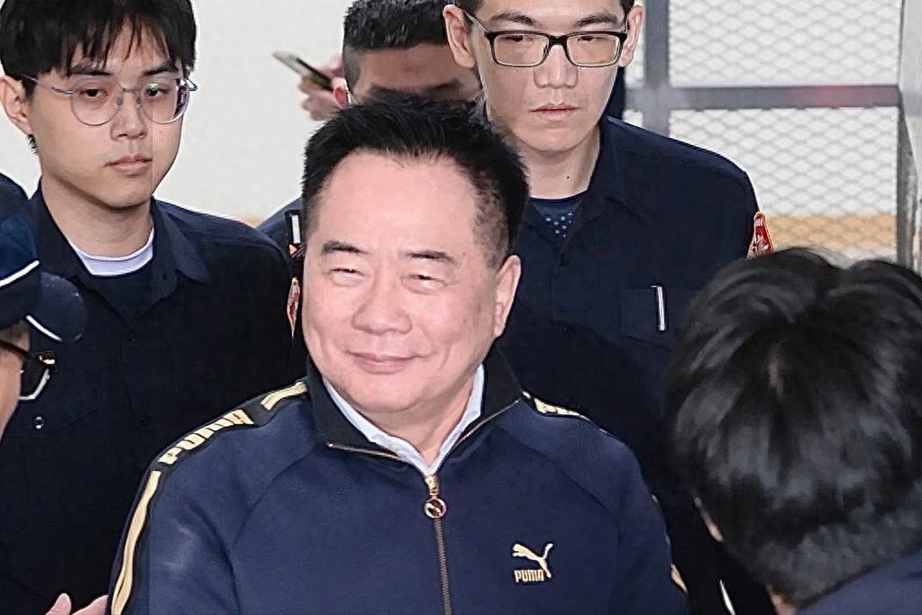 国民党前“立委”蔡正元因涉“三中案”，遭判处3年6个月徒刑，并于今年3月27日正