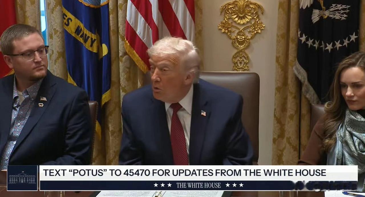 美国为什么允许英伟达H200芯片，出口到中国？

特朗普宣布：将允许英伟达向中国