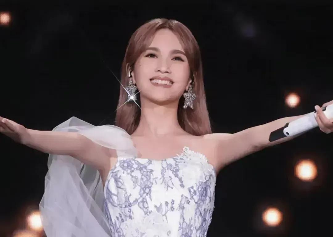 杨丞琳口无遮拦疑似地域黑，是玩笑还是偏见

近日，台湾歌手杨丞琳在河南郑州的演唱