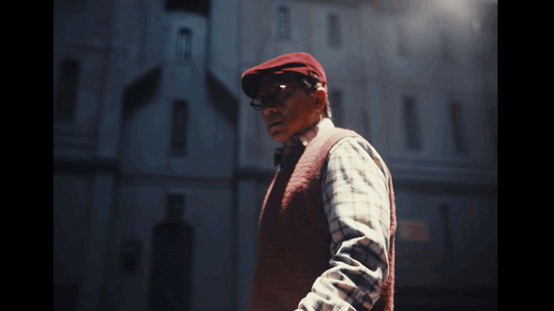 成龙在玩一种很新的密室逃脱 成龙这次演的短片好特别！一人饰六角，在神秘空间中开启