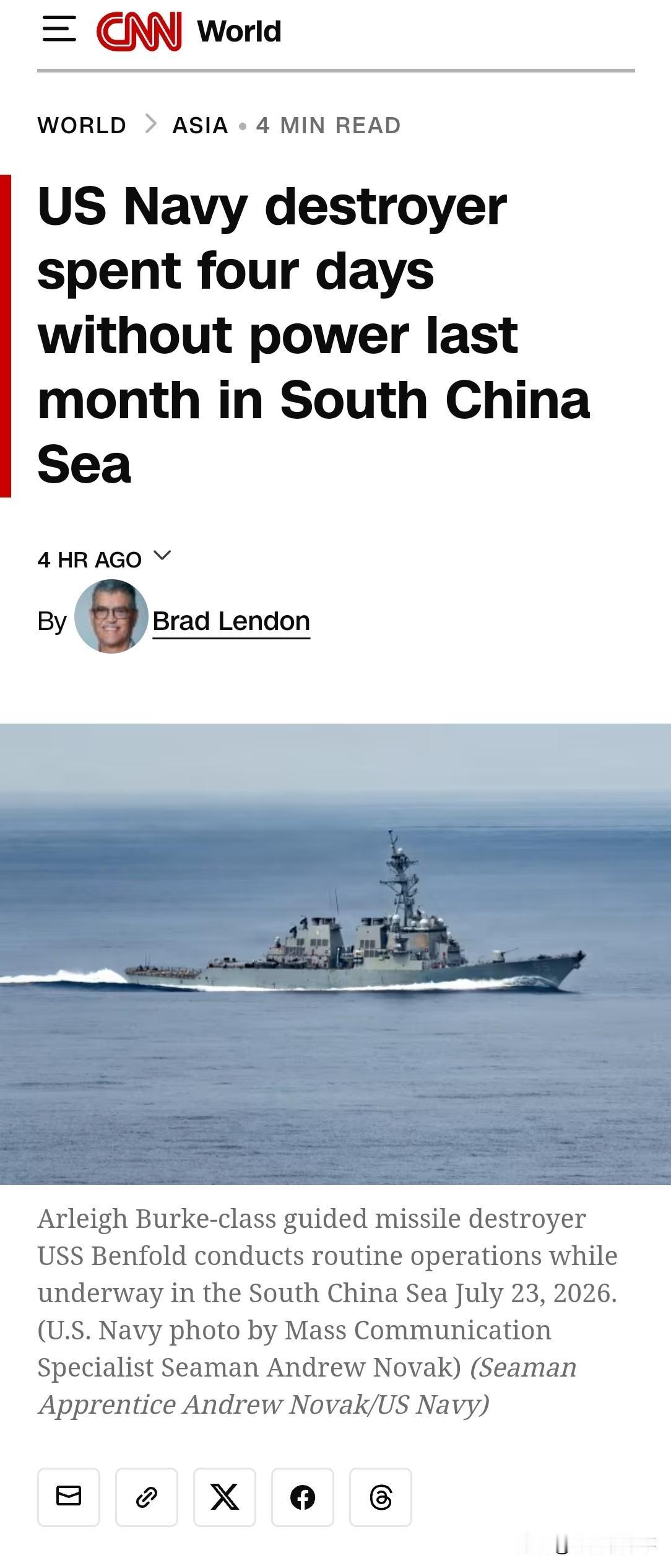 据美国有线电视新闻网（CNN）报道，上个月，美国海军“本福尔德”号驱逐舰上在南海